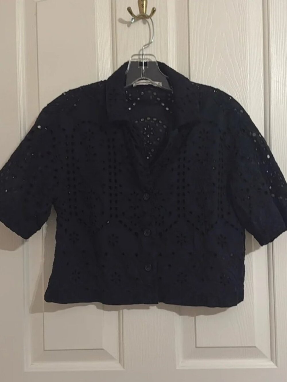Abercrombie & Fitch Black Eyelet Button-Up Blouse